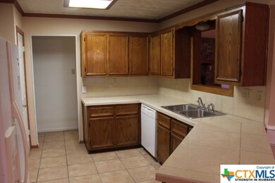 1602 Freedom Ln, Copperas Cove, TX 76522 - photo 6