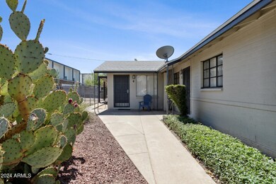 11-web-or-mls-1925-e-osborn-rd-unit-6