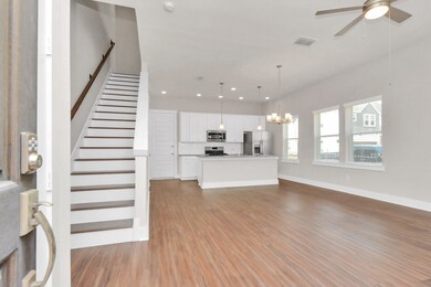 718 Strawberry Pines Ct, Houston, TX 77009 - photo 7