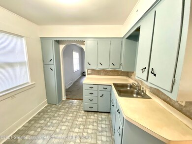 1218 Parkview St, Lansing, MI 48912 - photo 6