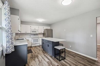 8712 Emerson Ave S, Bloomington, MN 55420 - photo 7