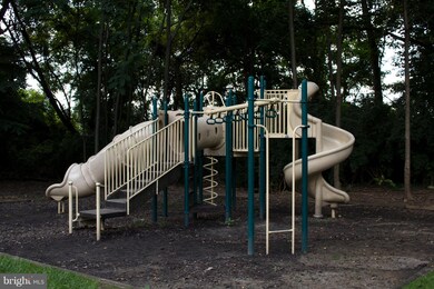 6143 Leesburg Pike unit 607, Falls Church, VA 22041 - photo 2