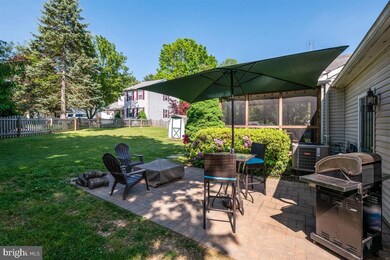 1050 Berkley Dr, Sykesville, MD 21784 - photo 6