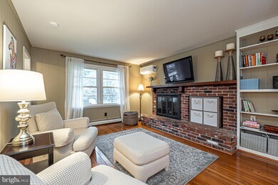 272 Winthrop Rd, Berwyn, PA 19312 - photo 3