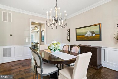 5901 Upton St, McLean, VA 22101 - photo 7