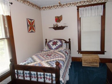 650 Locust St, Coshocton, OH 43812 - photo 5