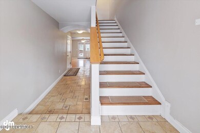 02-Front Entry_DMD_9391