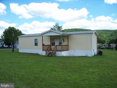 413 Trenum Dr, Keyser, WV 26726 - photo 2