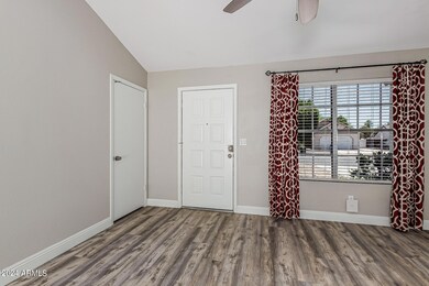 1016 E Utopia Rd, Phoenix, AZ 85024 - photo 4