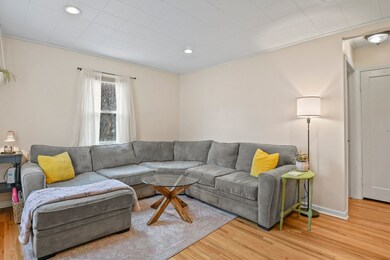 39 Moss Ave, Holyoke, MA 01040 - photo 4