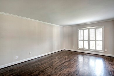 466 Yorkchester Dr, Houston, TX 77079 - photo 7