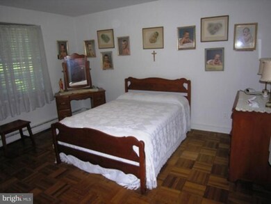 2706 Frazier Dr, Temple Hills, MD 20748 - photo 7