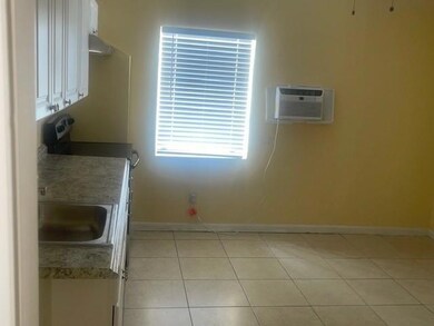 639 NE 125th St unit B, North Miami, FL 33161 - photo 4
