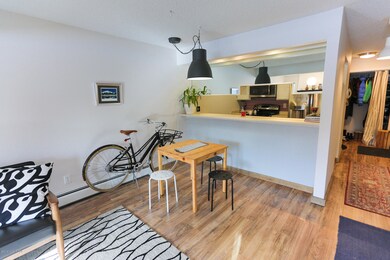 Kitchen/ Dining