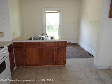 1014 W Shiawassee St, Lansing, MI 48915 - photo 6