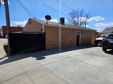 1446 Jamaica St unit B, Aurora, CO 80010 - photo 2