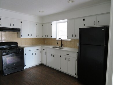 5010 Walker St unit B, Houston, TX 77023 - photo 6