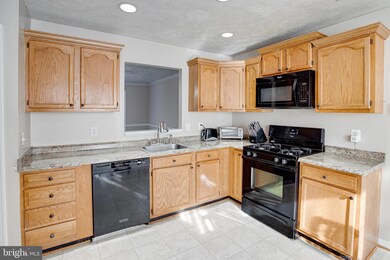 211 Potomac Hills Dr, Stafford, VA 22554 - photo 7