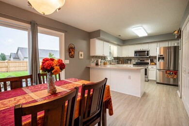 814 Prairie Ln, Ossian, IN 46777 - photo 6