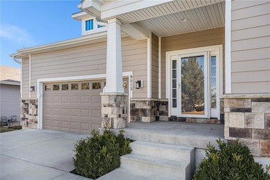 9213 Kenton St, Lenexa, KS 66227 - photo 4