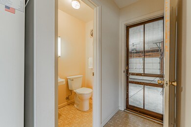 1424 Pulaski St, Lincoln, IL 62656 - photo 7