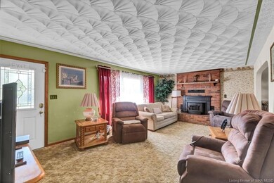 601 Hausfeldt Ln, New Albany, IN 47150 - photo 6