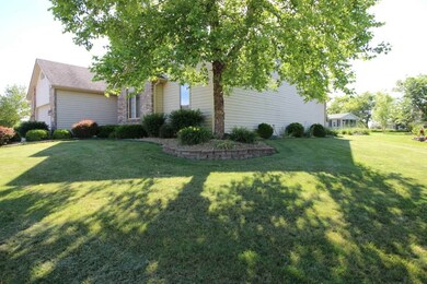 14419 Miracle Ct, Grabill, IN 46741 - photo 2