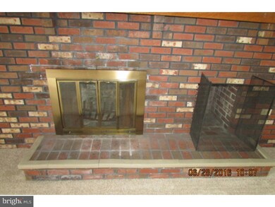 123 Peachwood Dr, Swedesboro, NJ 08085 - photo 4