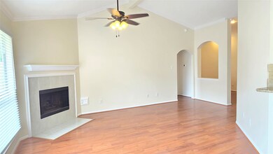 5214 Jericho Ct, Houston, TX 77091 - photo 6