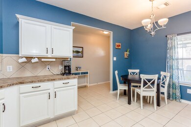 2817 Waterside Trail, Pearland, TX 77584 - photo 6