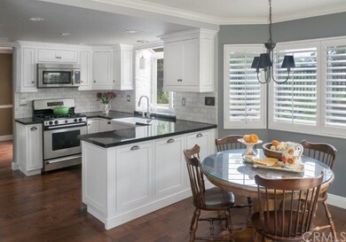 Kitchen/Dining Area