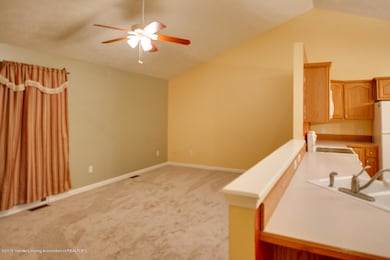 490 Elizabeth Dr, Owosso, MI 48867 - photo 4