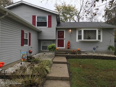 8205 Sandidge Dr, Louisville, KY 40228 - photo 2