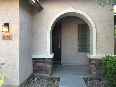 04Entrance