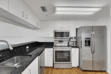 The Floridian unit 704, Miami Beach, FL 33139 - photo 7