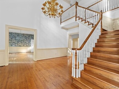 Entryway to Dining Room