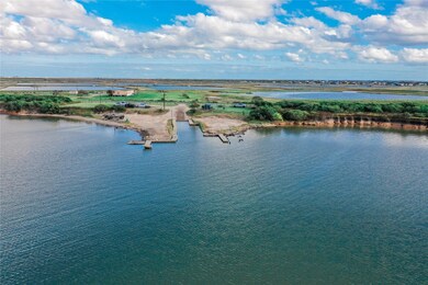 577 W Red Snapper Dr, Palacios, TX 77465 - photo 4