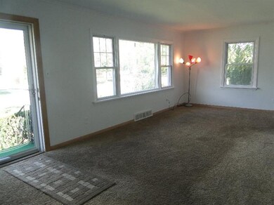 2838 Garfield Ave, Highland, IN 46322 - photo 4