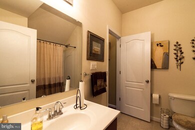 11198 Wortham Crest Cir, Manassas, VA 20109 - photo 6