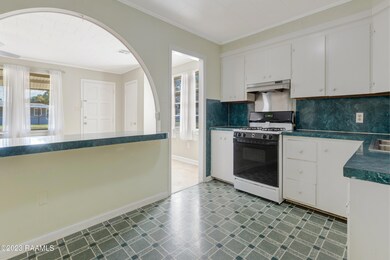 2123 Ledoux Circle-7