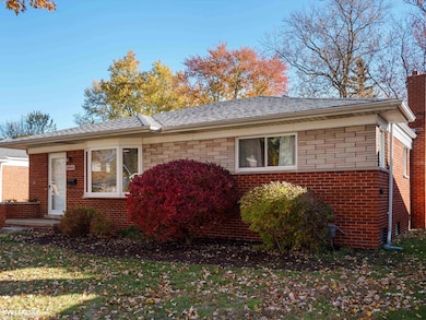 24410 Loretta Ave, Warren, MI 48091 - photo 2