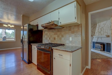 1529 SE Ramsay Rd, Bend, OR 97702 - photo 6