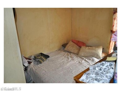 2nd Bedroom.