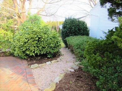 305 Turner Rd, Middletown, RI 02842 - photo 5