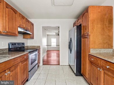 2308 Hunters Square Ct, Reston, VA 20191 - photo 5