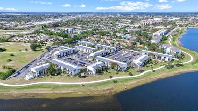 760 Executive Center Dr unit 14, West Palm Beach, FL 33401 - photo 4