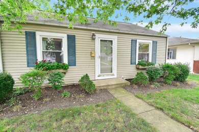 576 E Beechwold Blvd, Columbus, OH 43214 - photo 2