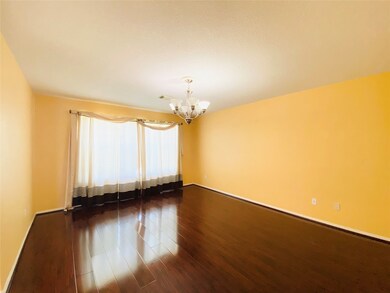 7714 Cloverlake Ct, Houston, TX 77040 - photo 2