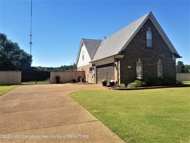 611 Ridge View Dr, Hernando, MS 38632 - photo 2