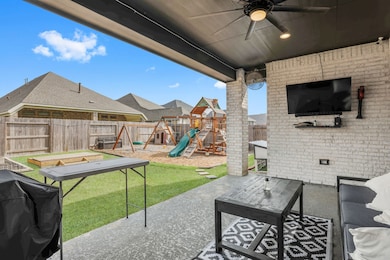 19018 Courser Field Ct, Tomball, TX 77377 - photo 7